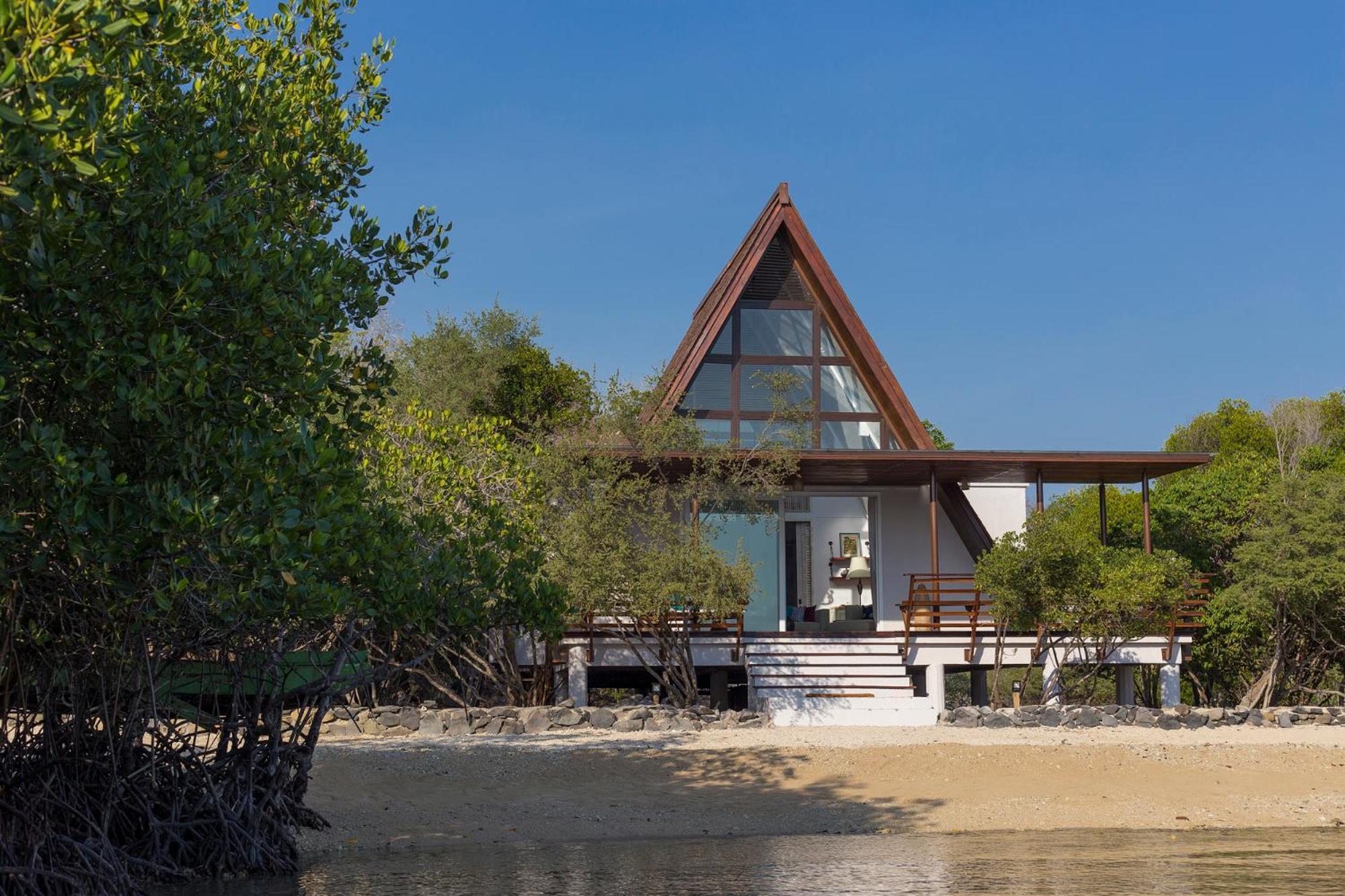 Plataran Menjangan Resort And Spa - Chse Certified Баньюведанг Экстерьер фото